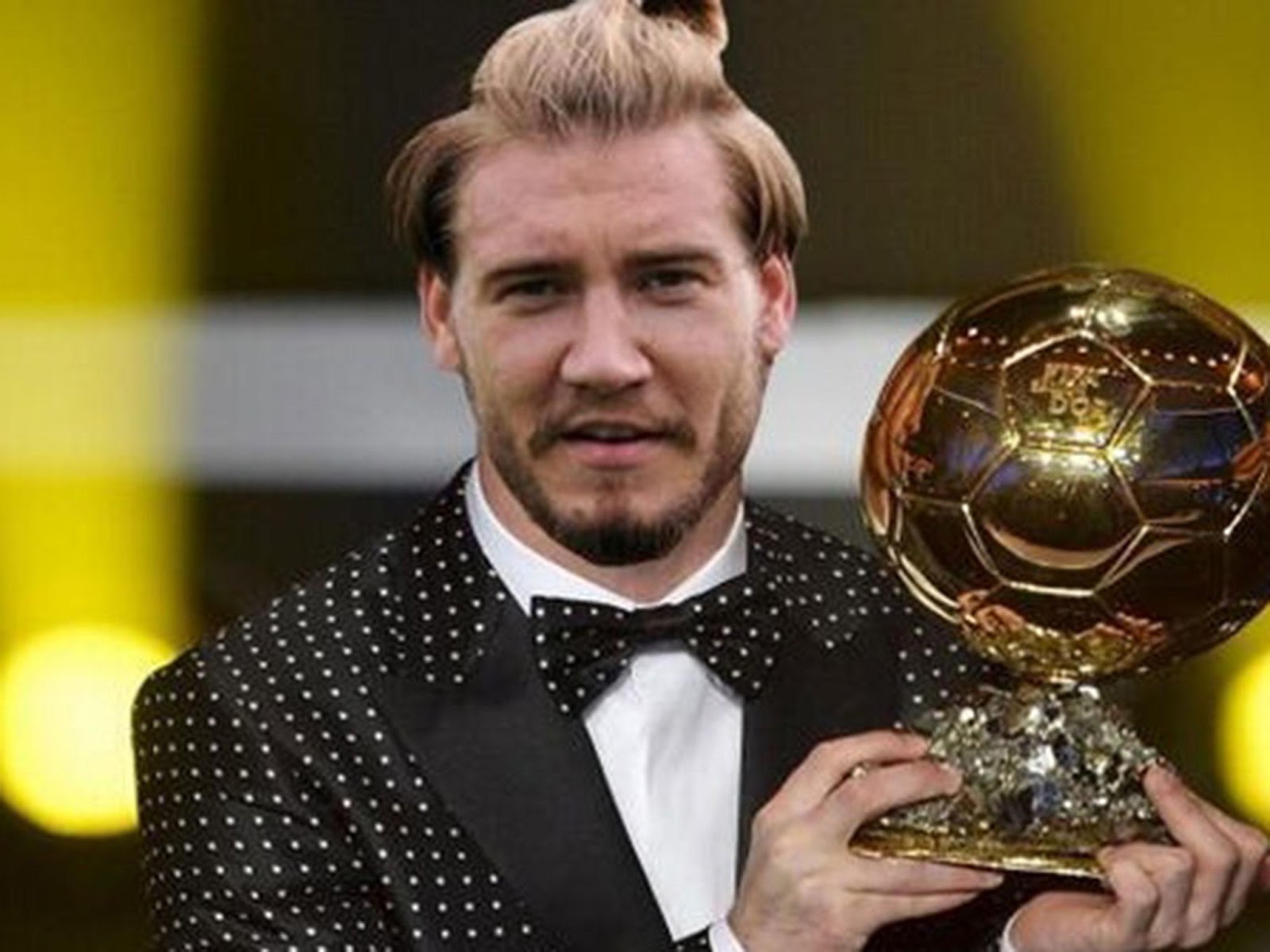 Lord Bendtner có đóng góp nhất định đối với nền bóng đá Đan Mạch