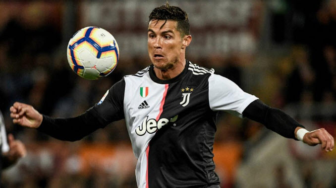 Cristiano Ronaldo là một trong những người có giá trị chuyển nhượng rất cao